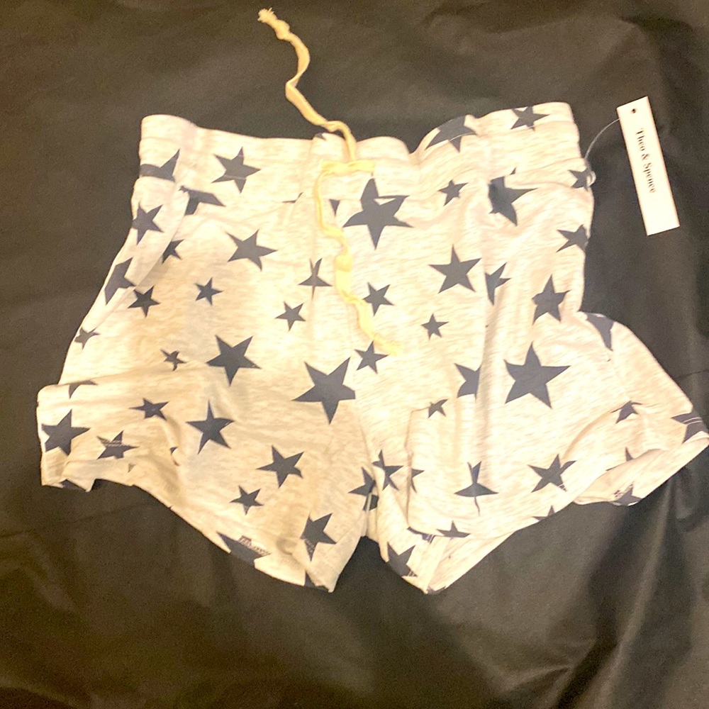 THEO & SPENCE LIGHT HEATHER GREY TONAL STAR PRINT SHORTS ✨⭐️🌠